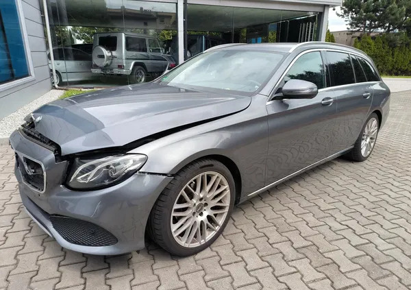 mercedes benz Mercedes-Benz Klasa E cena 64900 przebieg: 130000, rok produkcji 2017 z Rybnik